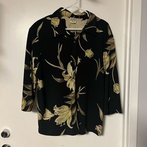 Women’s blouse size 1x no holes